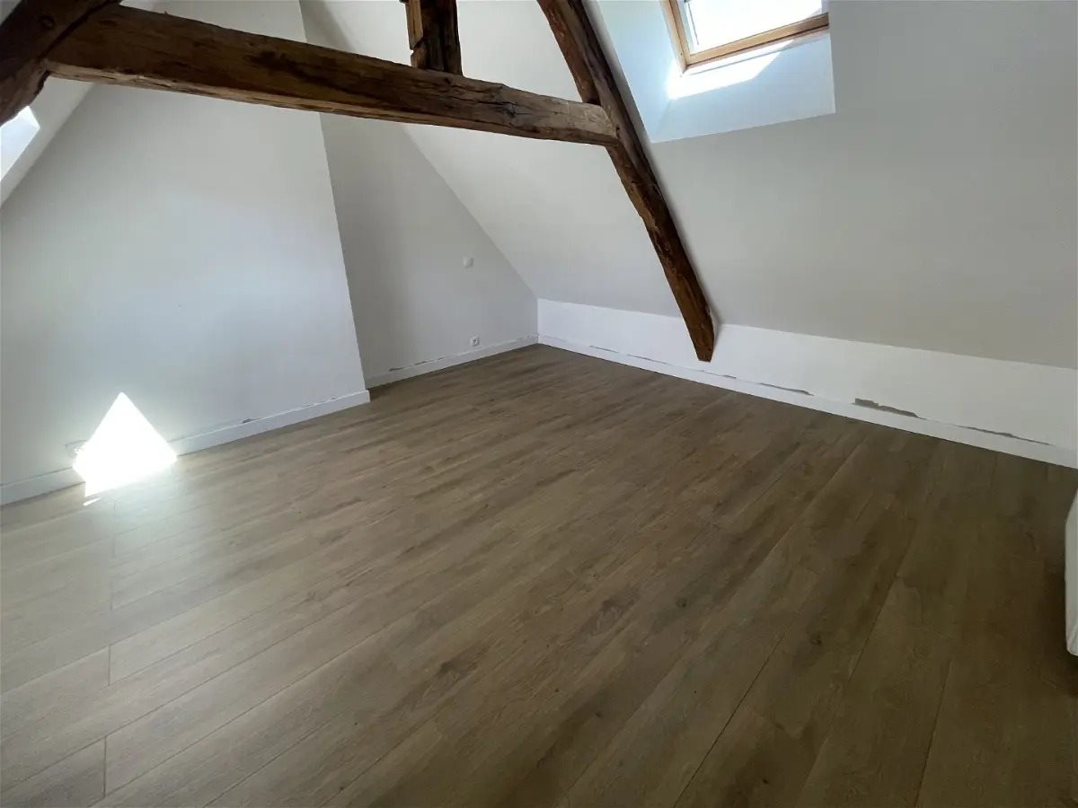 Maison à louer, 82m², Luzillé