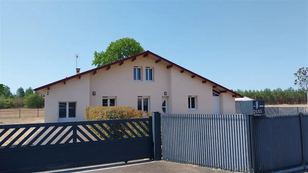 Appartement à louer, 150m², Castets