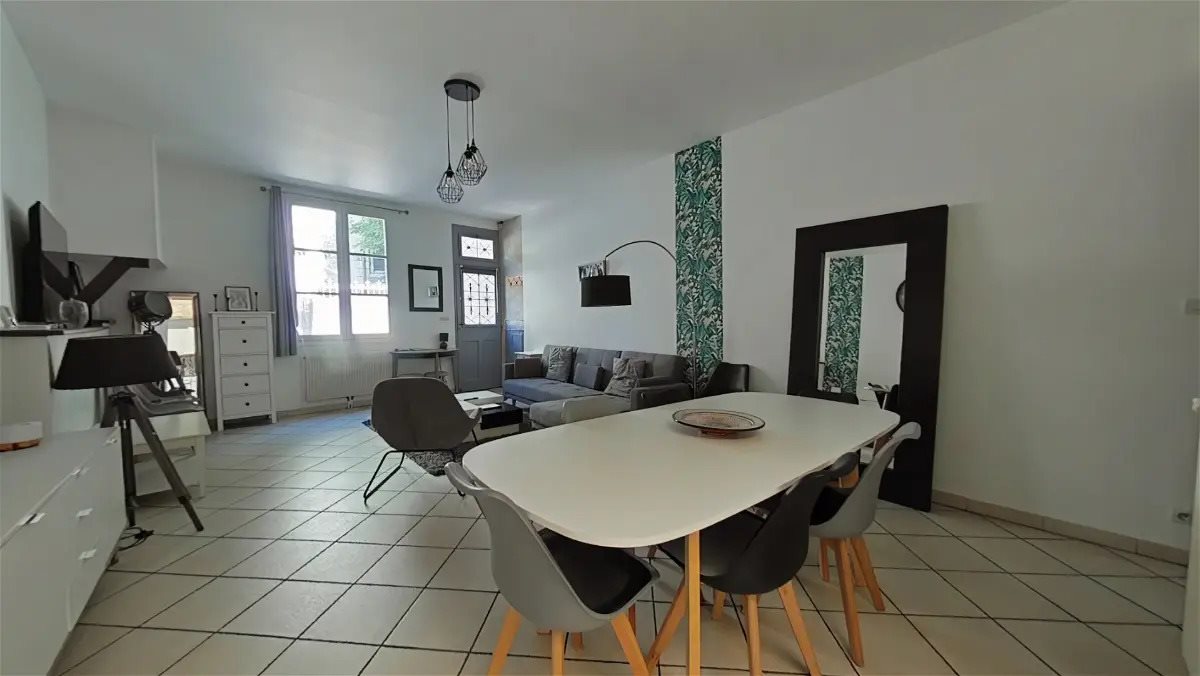 Maison à louer, 101m², Chinon