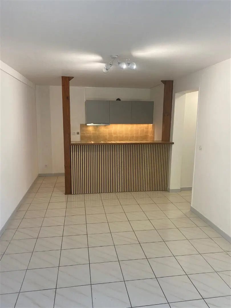 Appartement à louer, 38m², Val-de-Meuse
