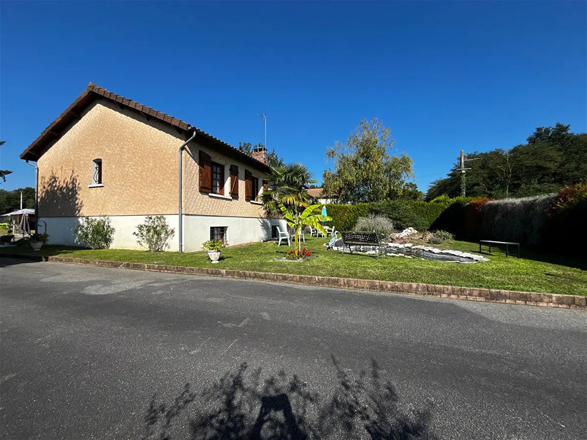 Maison à vendre, 202m², Lencloître