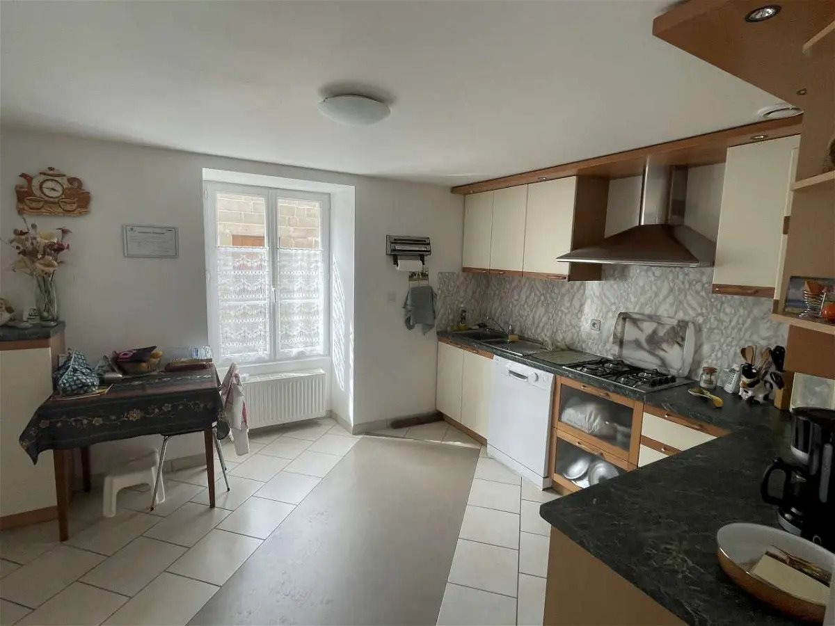 Maison à vendre, 85m², Usson-du-Poitou
