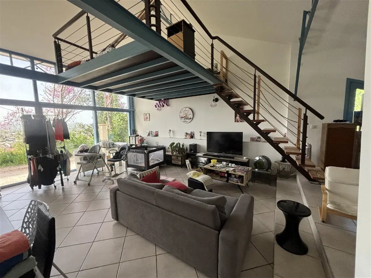Maison à louer, 196m², Bon-Encontre