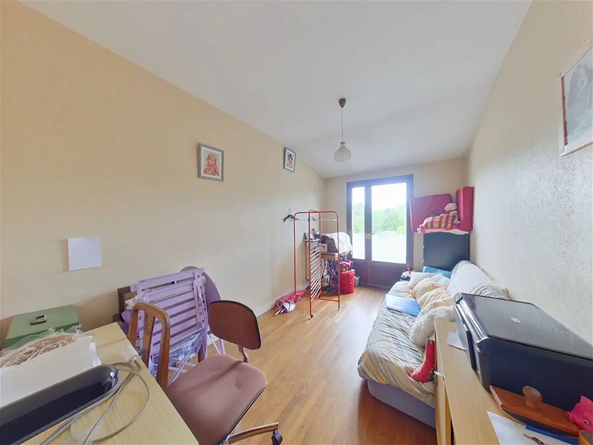 Maison à vendre, 100m², Gençay