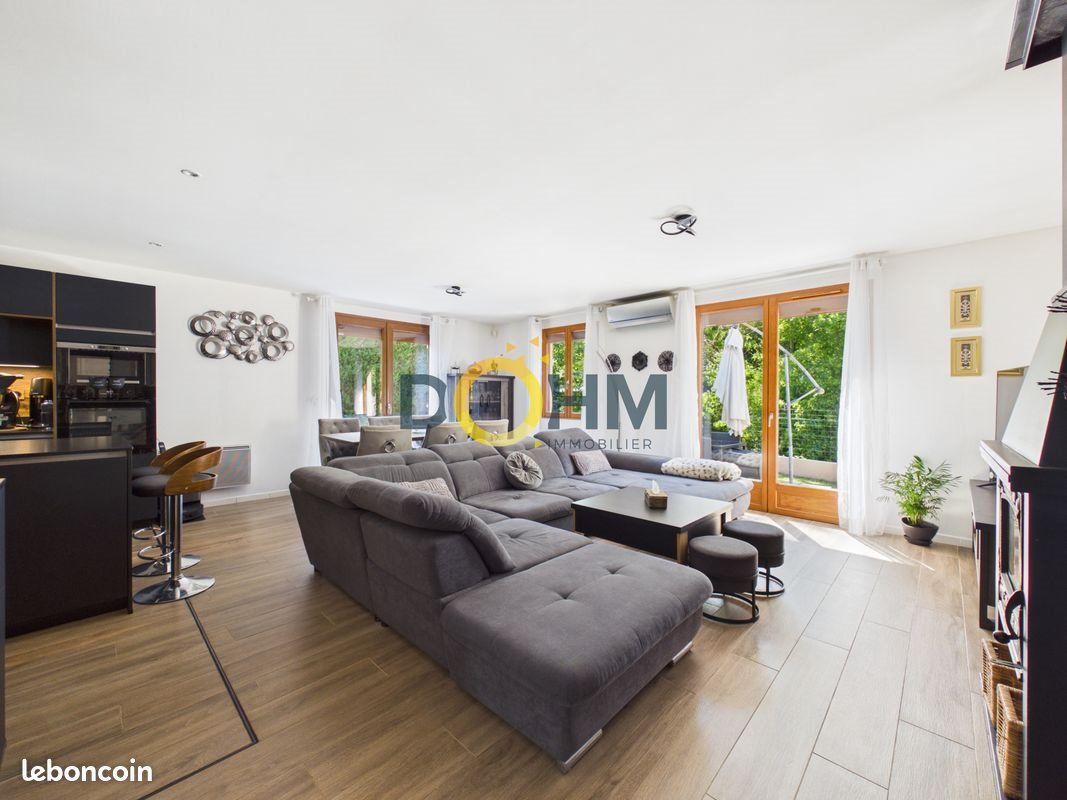 Maison à vendre, 147m², Unieux