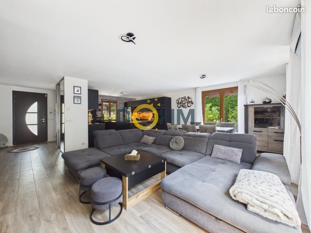 Maison à vendre, 147m², Unieux