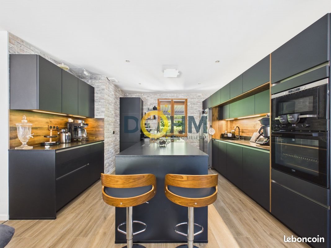 Maison à vendre, 147m², Unieux