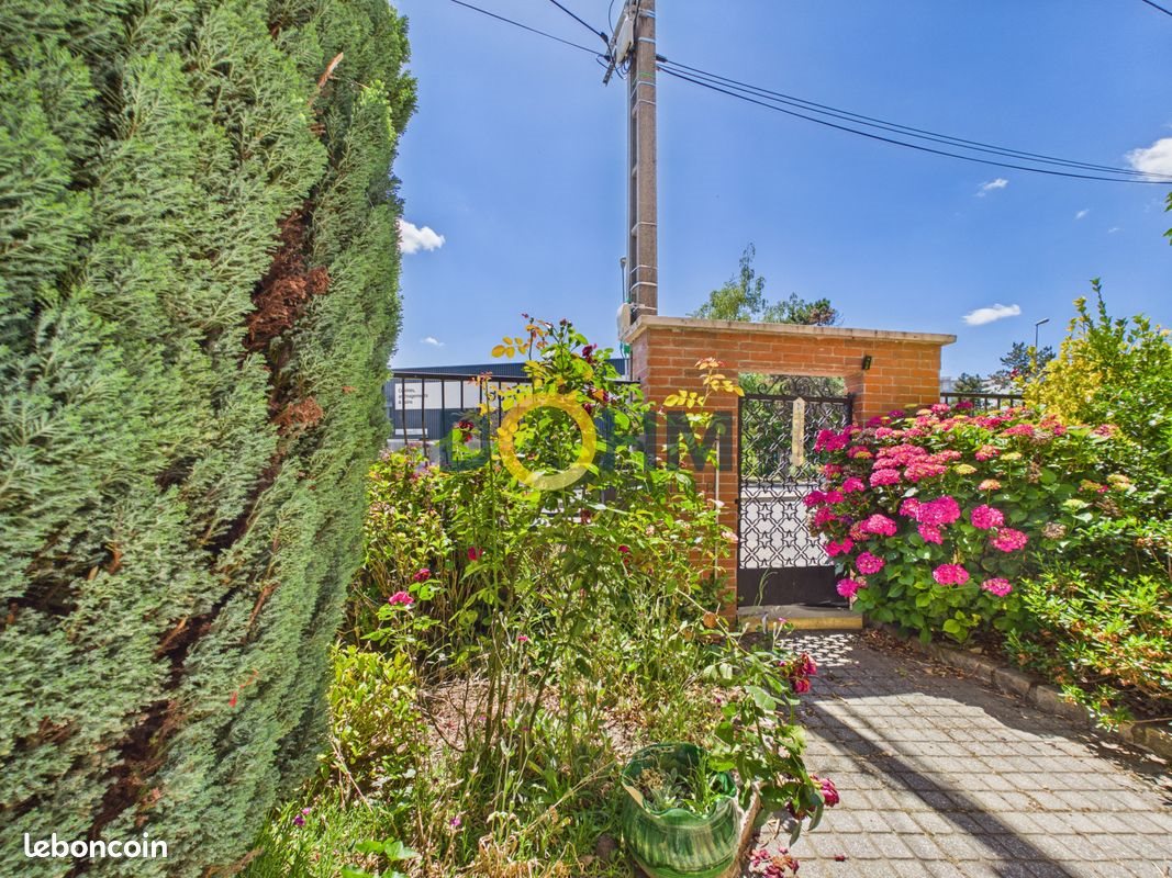 Maison à vendre, 200m², Saint-Priest-en-Jarez