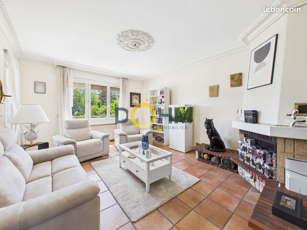 Maison à vendre, 200m², Saint-Priest-en-Jarez