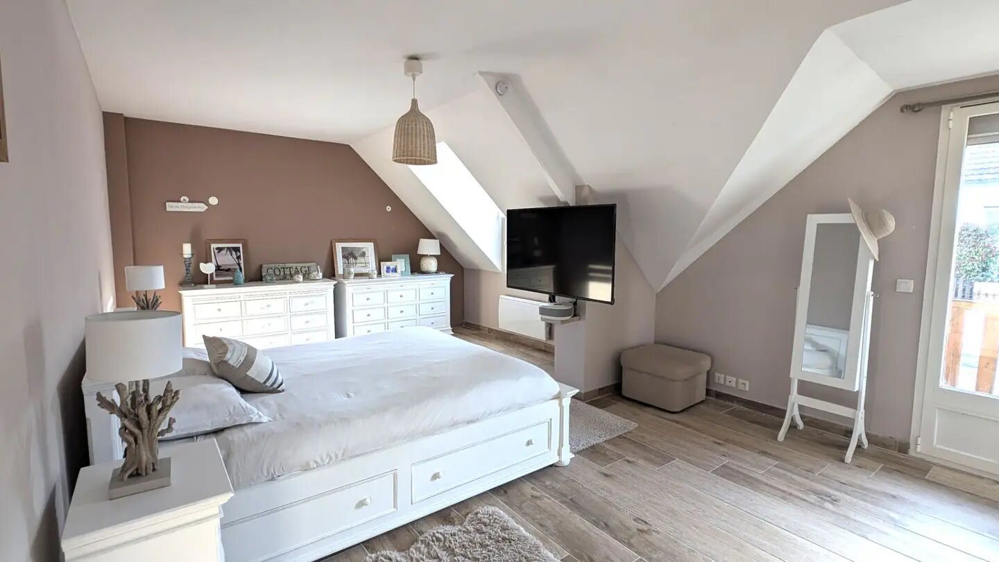 Maison à vendre, 165m², Mévoisins