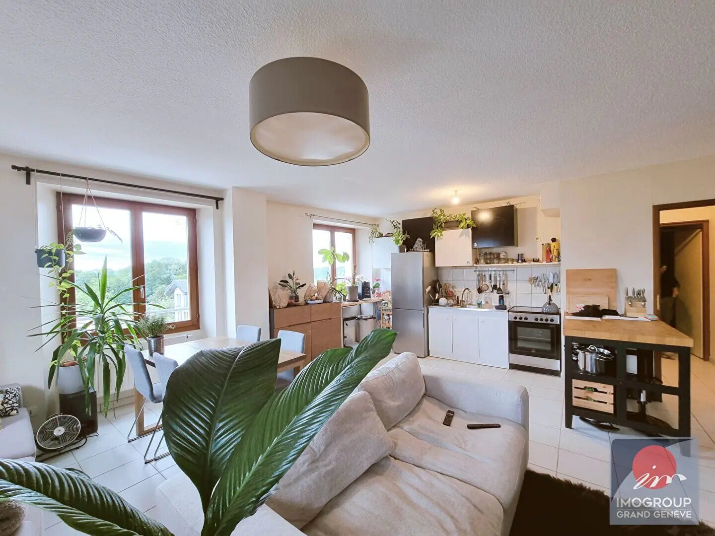 Appartement à louer, 76m², Cervens