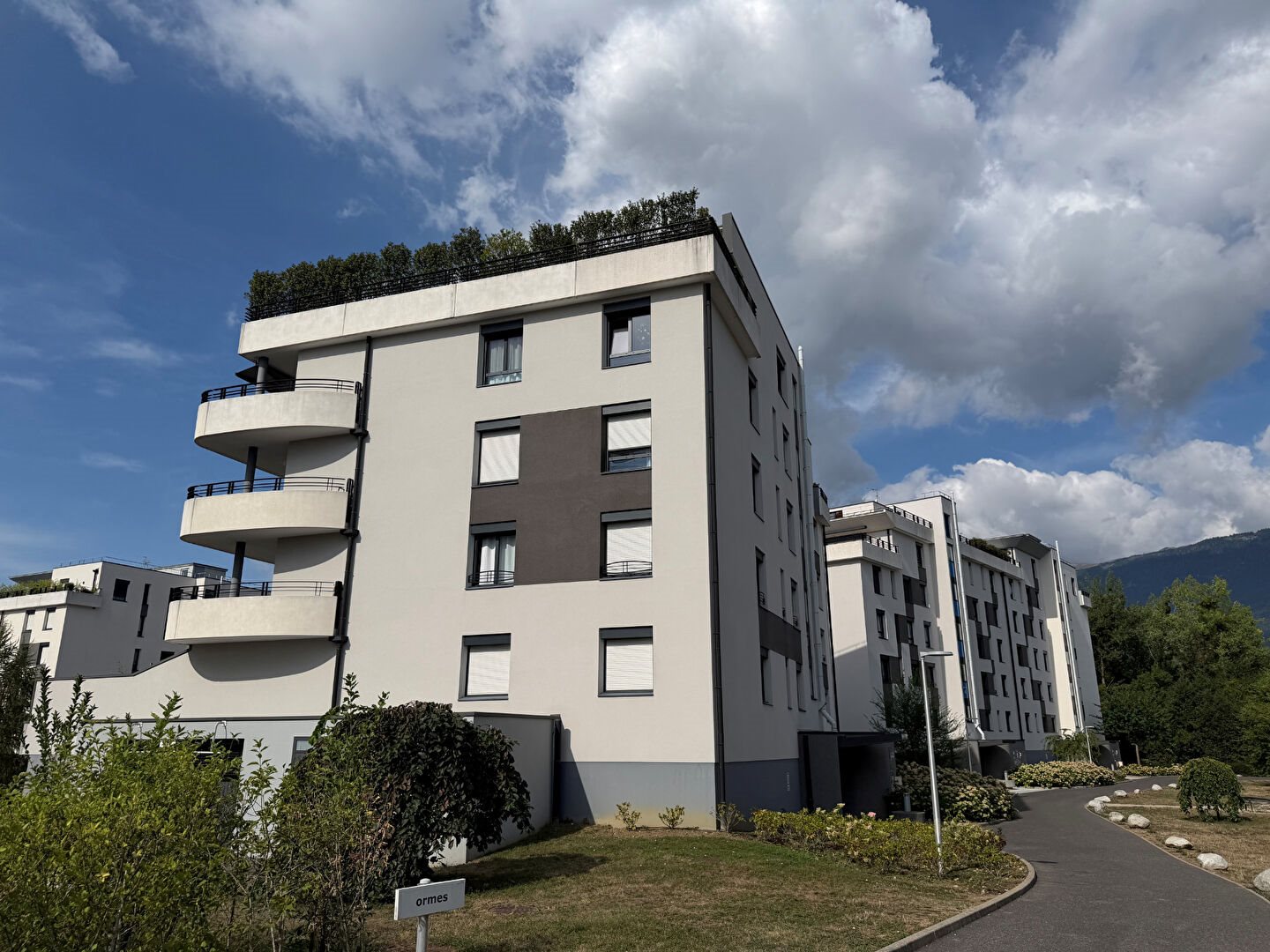 Appartement à louer, 146m², Saint-Genis-Pouilly