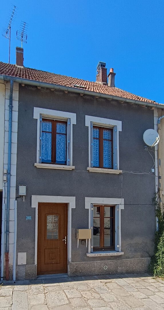 Maison à louer, 71m², Auzances