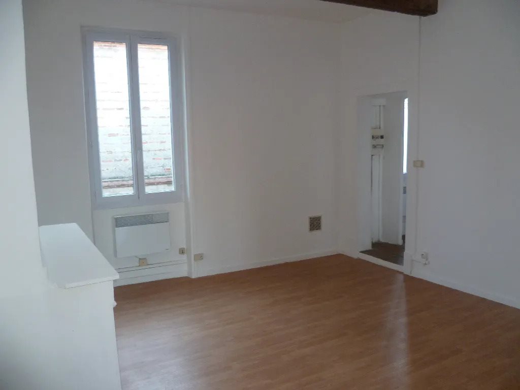 Appartement à louer, 65m², Saint-Sulpice-la-Pointe