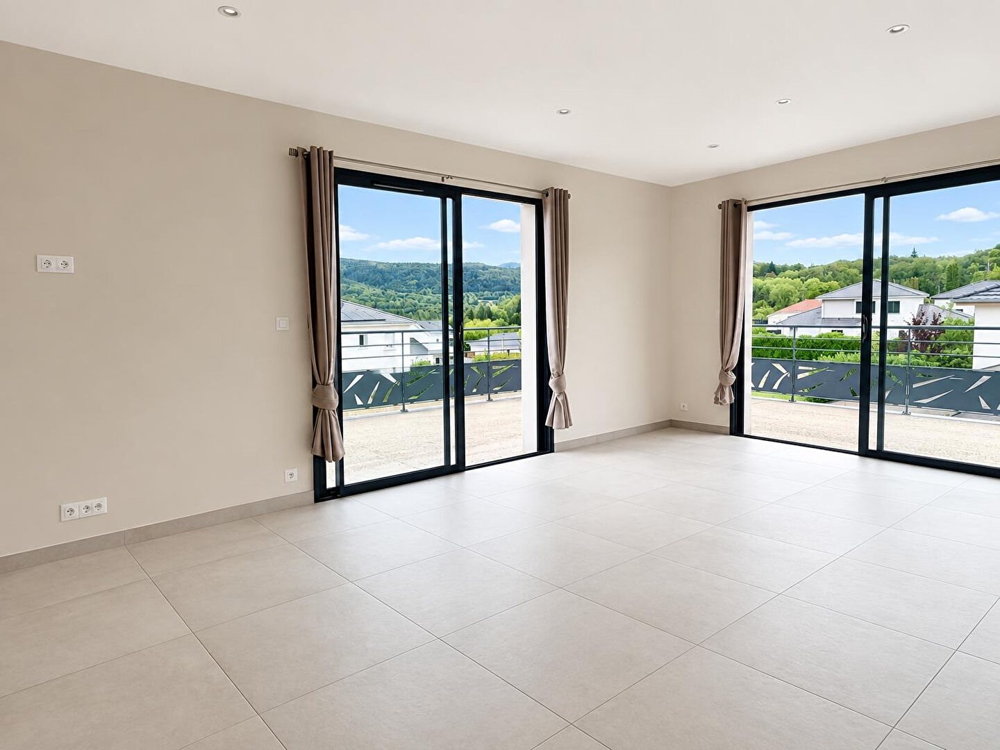 Maison à vendre, 106m², Dortan