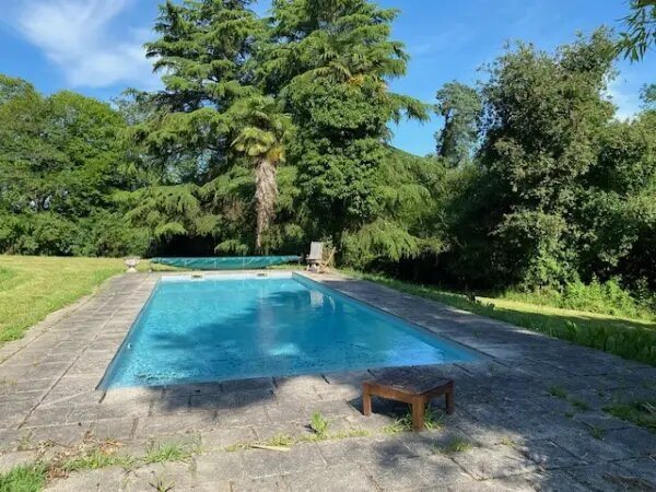 Maison à vendre, 370m², Bérenx
