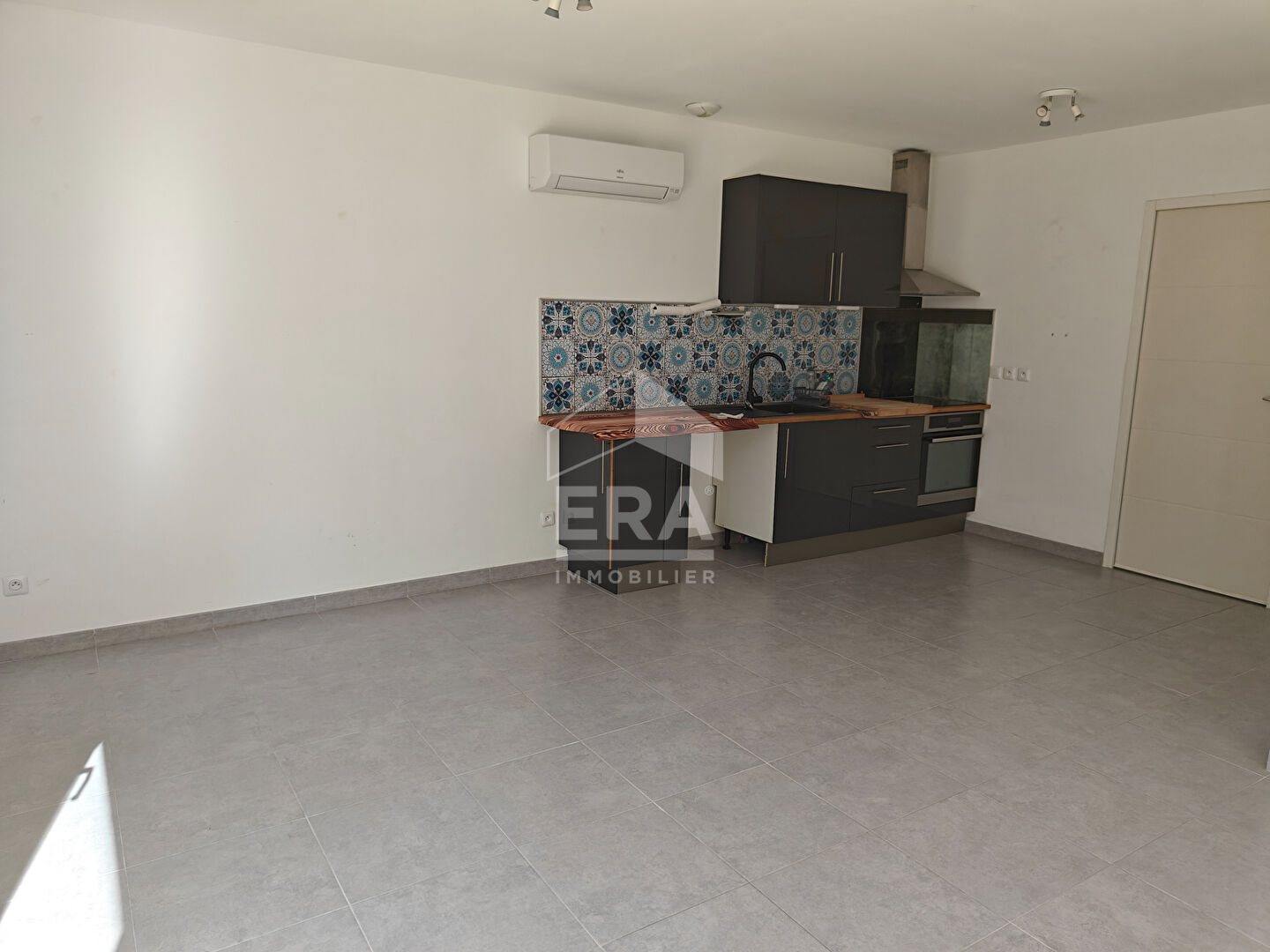Maison à louer, 88m², Blauvac