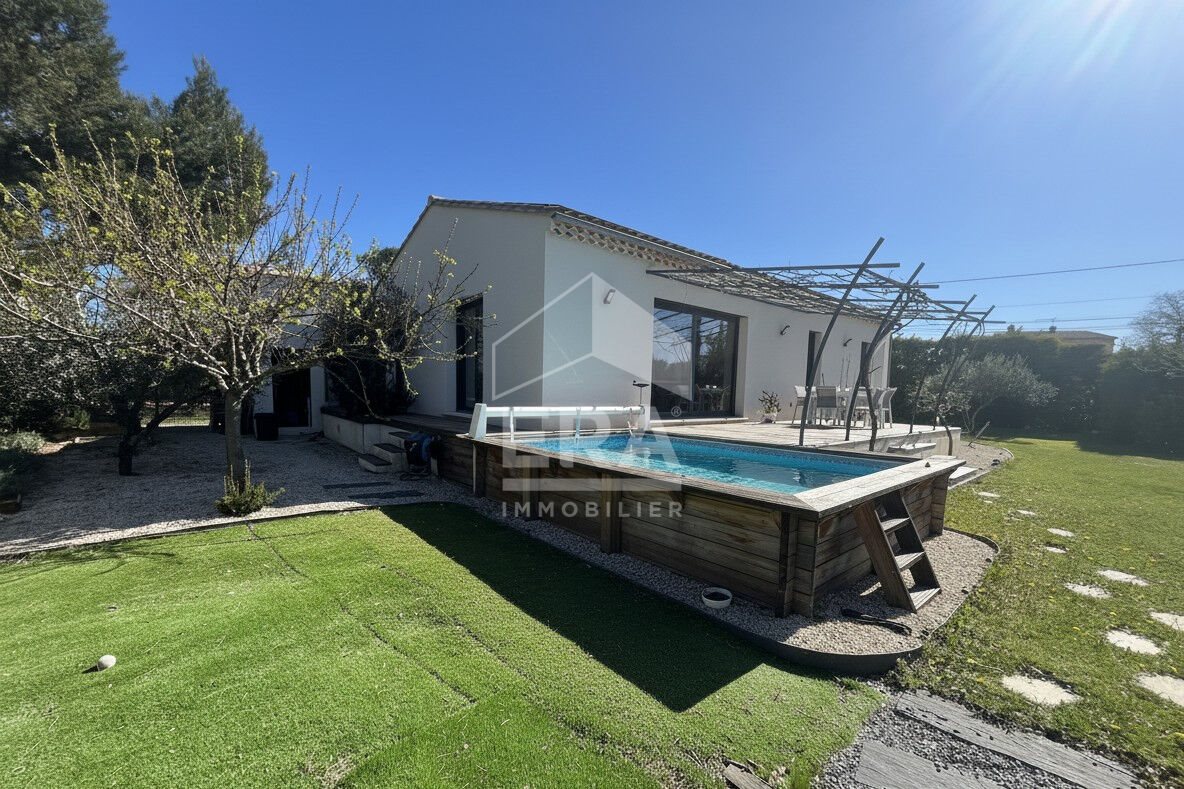 Maison à vendre, 97m², Mazan