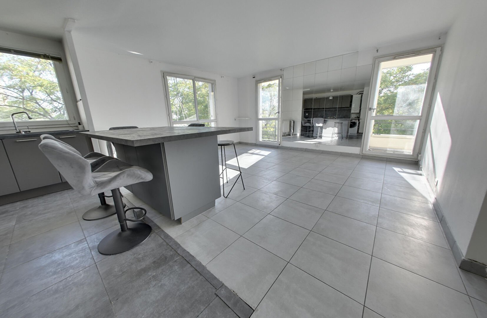Appartement à louer, 77m², Rosny-sous-Bois