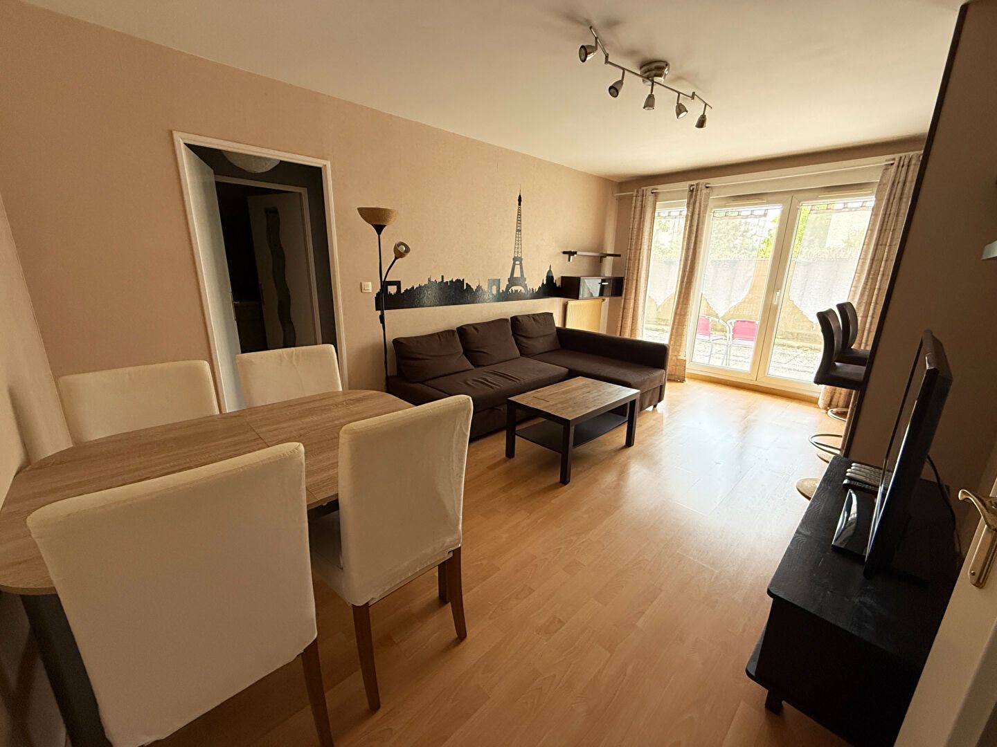 Appartement à louer, 44m², Elancourt