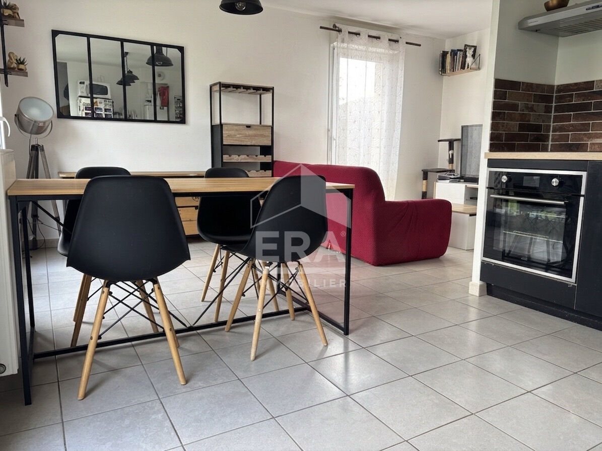 Appartement à vendre, 63m², Vert-le-Petit