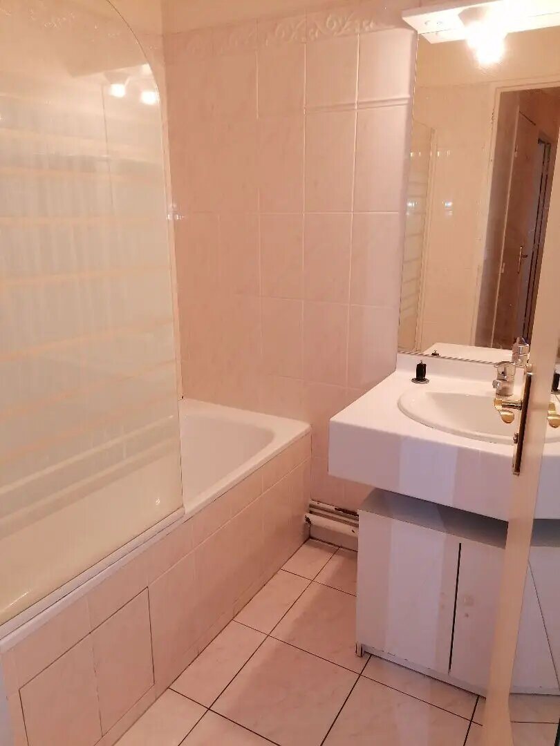 Appartement à louer, 45m², Clichy