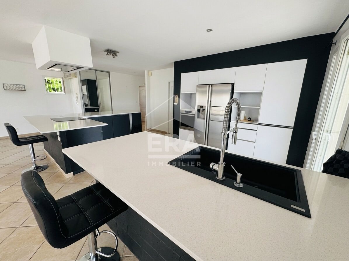 Maison à louer, 158m², Passa