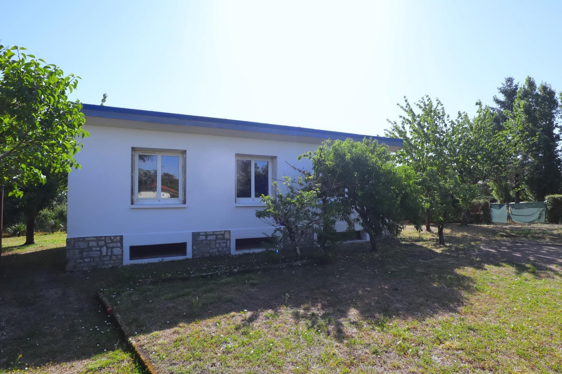 Maison à vendre, 69m², Ruffec