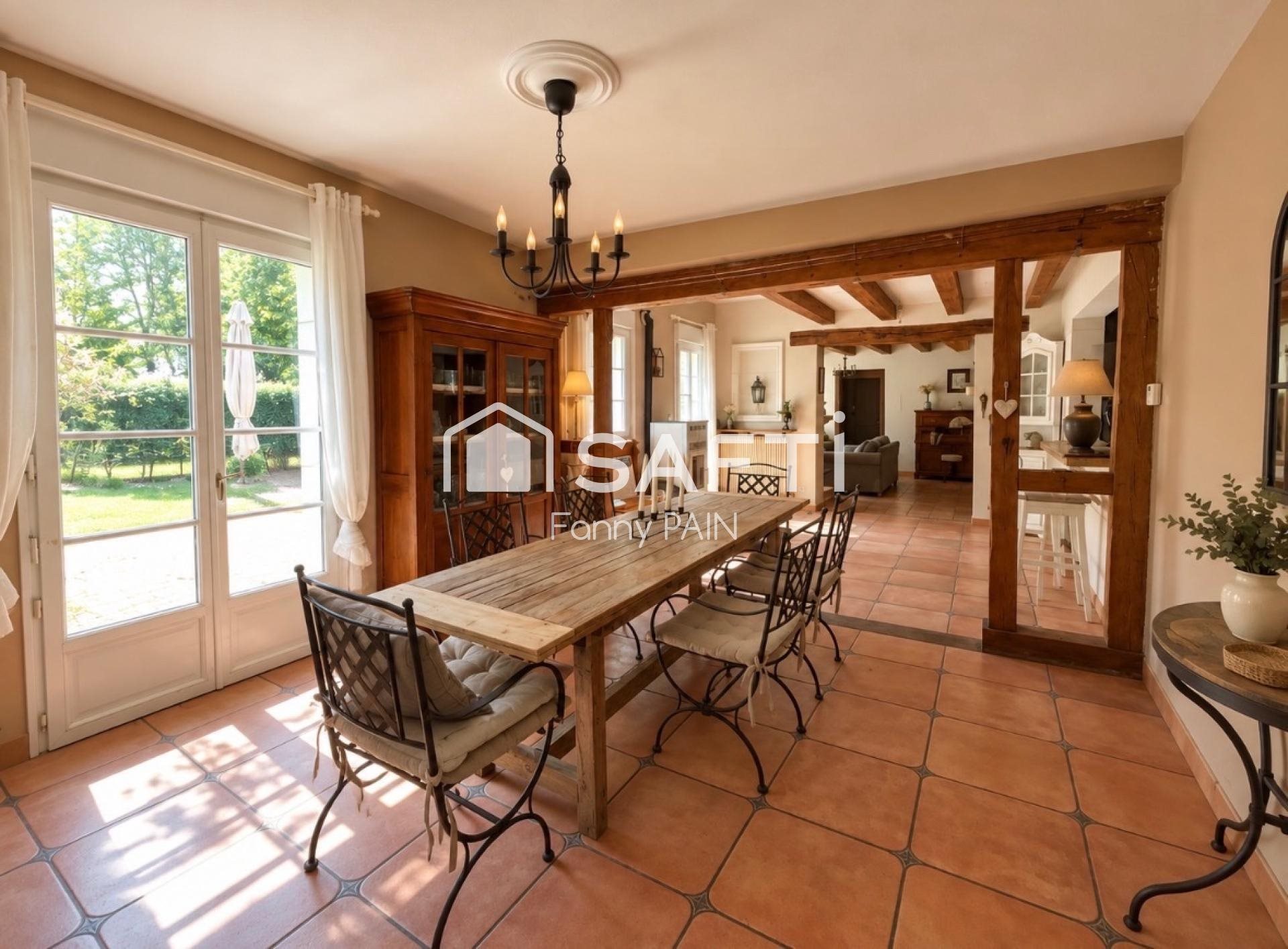 Maison à vendre, 200m², La Ville-aux-Dames
