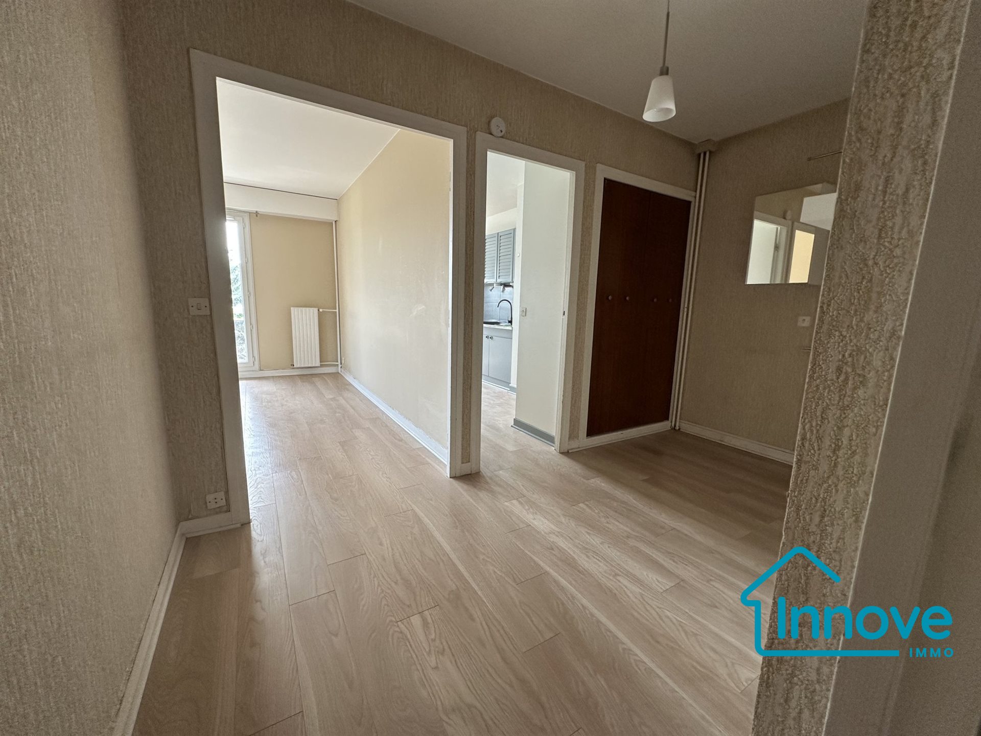 Appartement à louer, 79m², Versailles