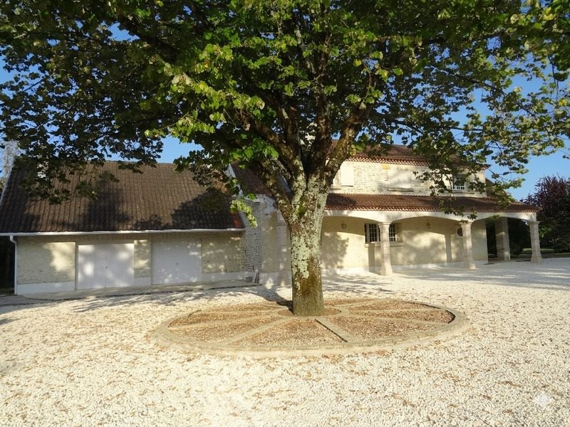 Maison à vendre, 229m², Roullet-Saint-Estèphe