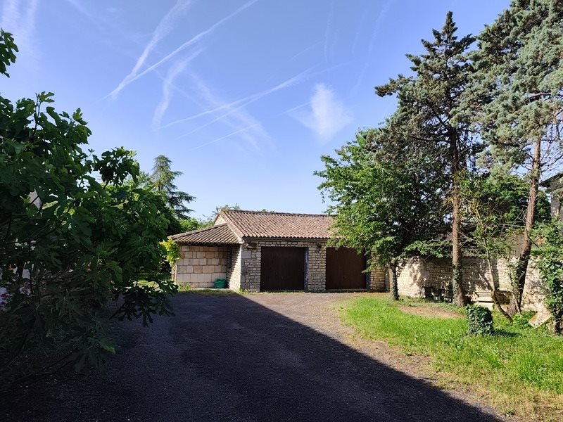 Maison à vendre, 170m², Hiersac