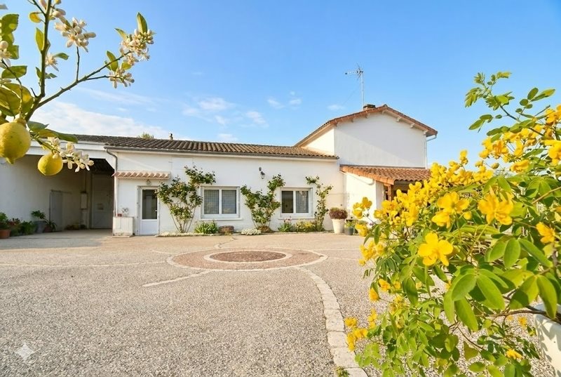 Maison à vendre, 191m², Saint-Yrieix-sur-Charente