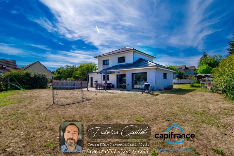 Maison à vendre, 116m², Devecey