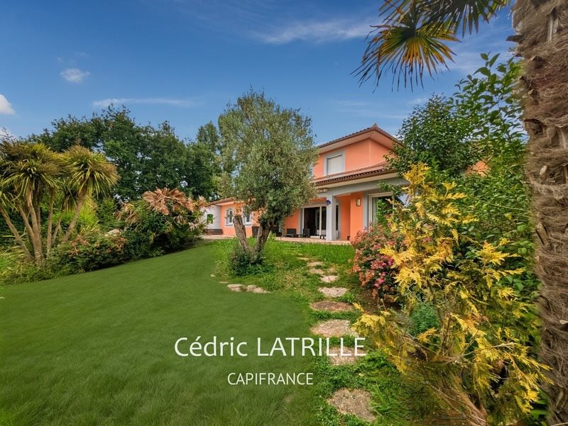 Maison à vendre, 196m², Orleix
