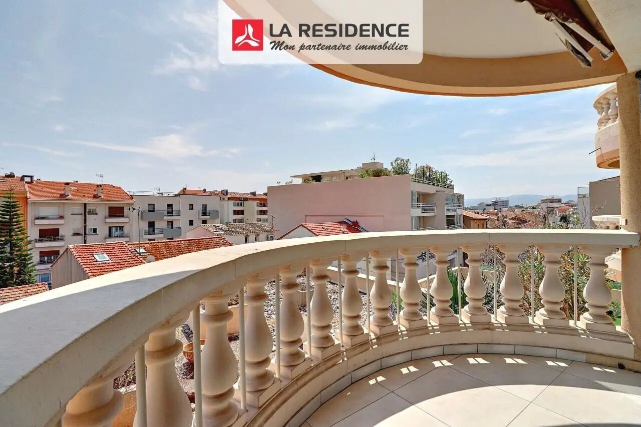 Appartement à vendre, 70m², Fréjus
