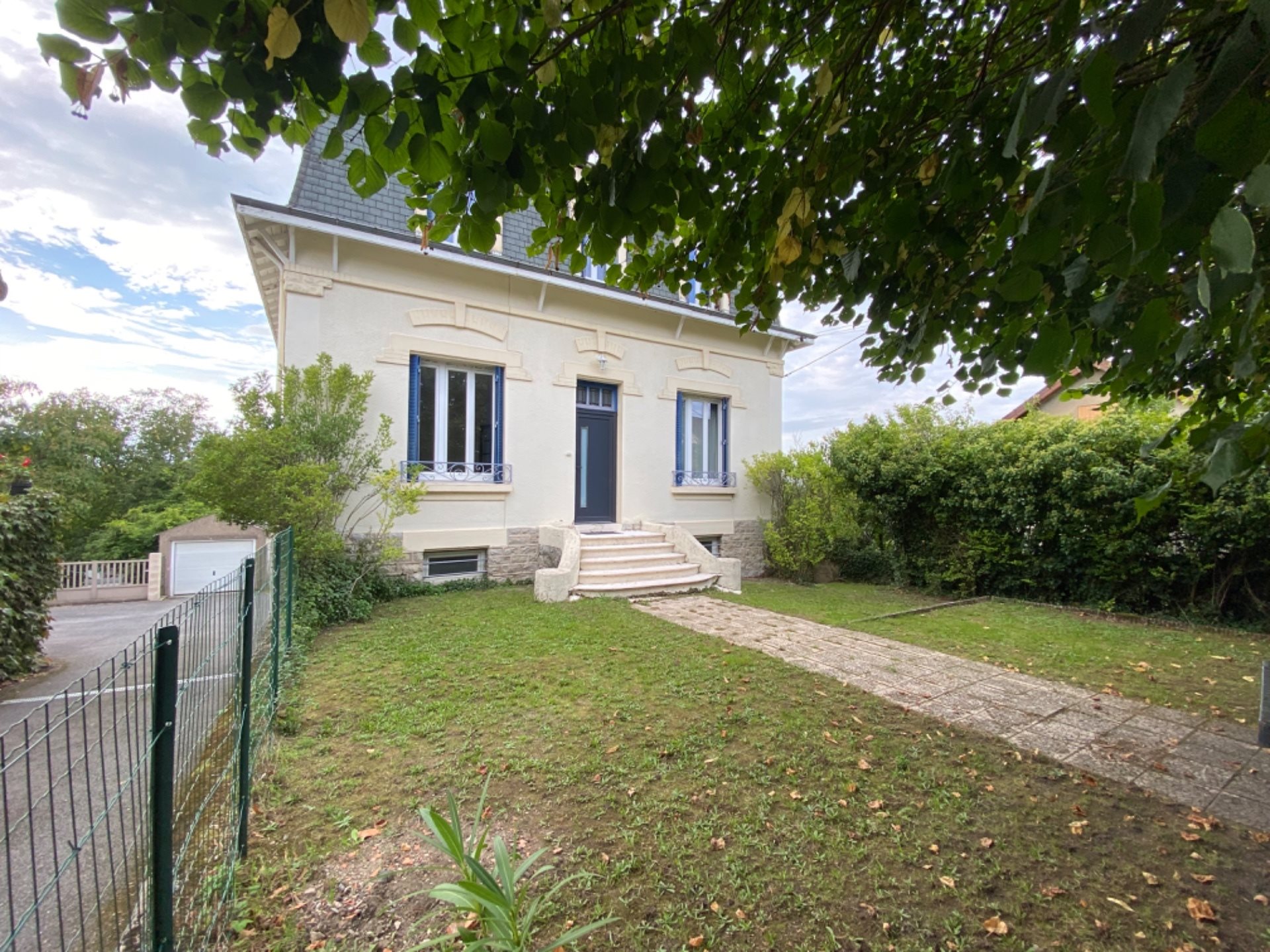 Maison à vendre, 185m², Montceau-les-Mines