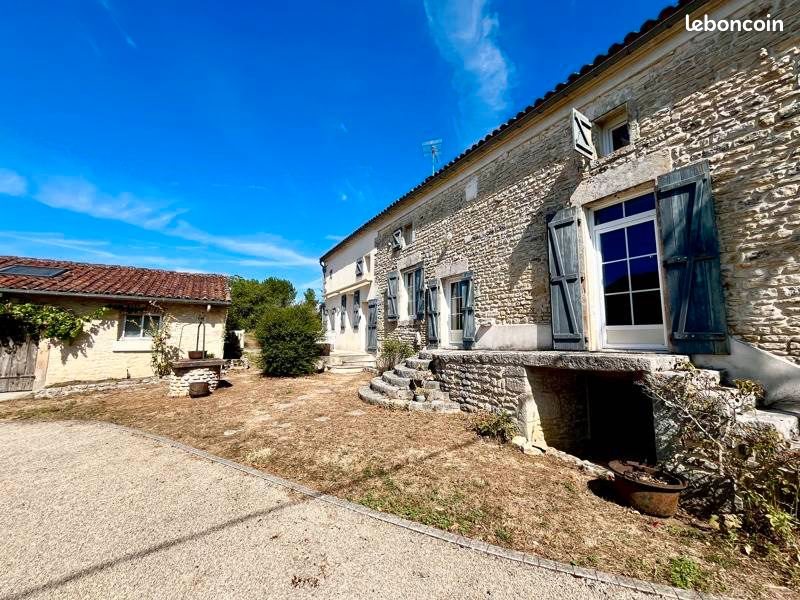 Maison à vendre, 185m², Cellefrouin