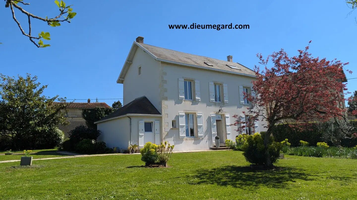 Maison à vendre, 183m², La Crèche