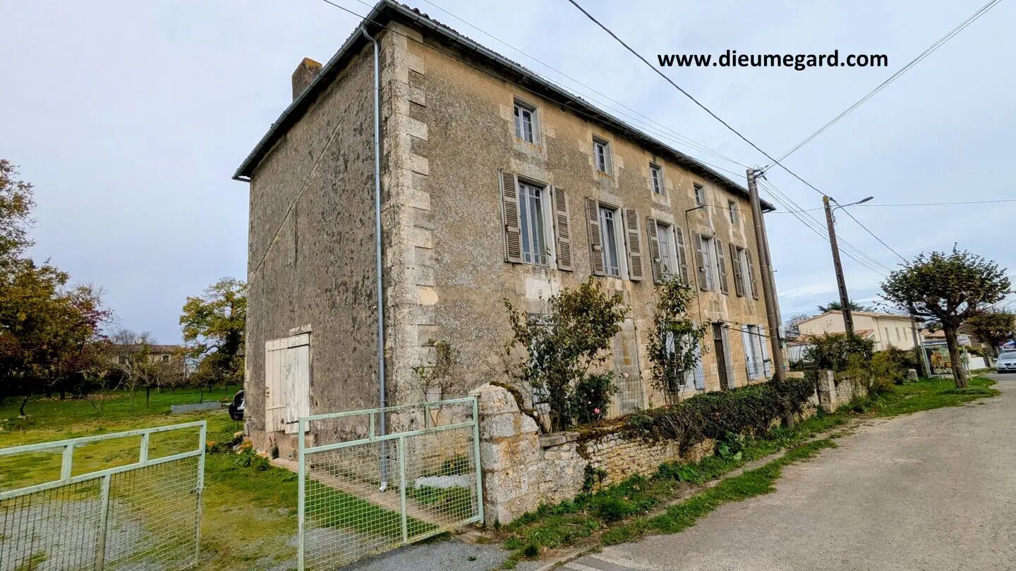 Maison à vendre, 193m², Azay-le-Brûlé