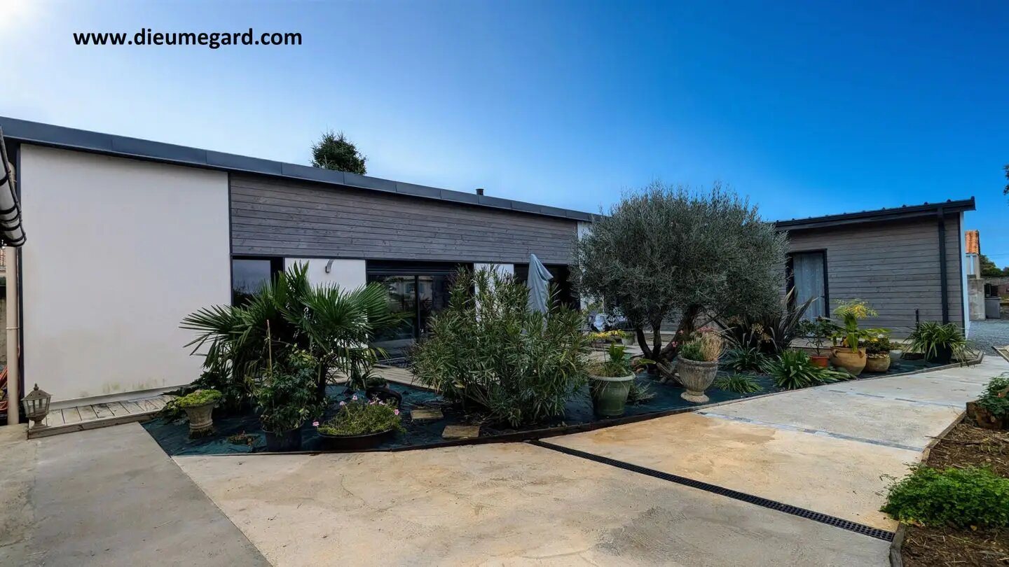 Maison à vendre, 128m², Azay-le-Brûlé