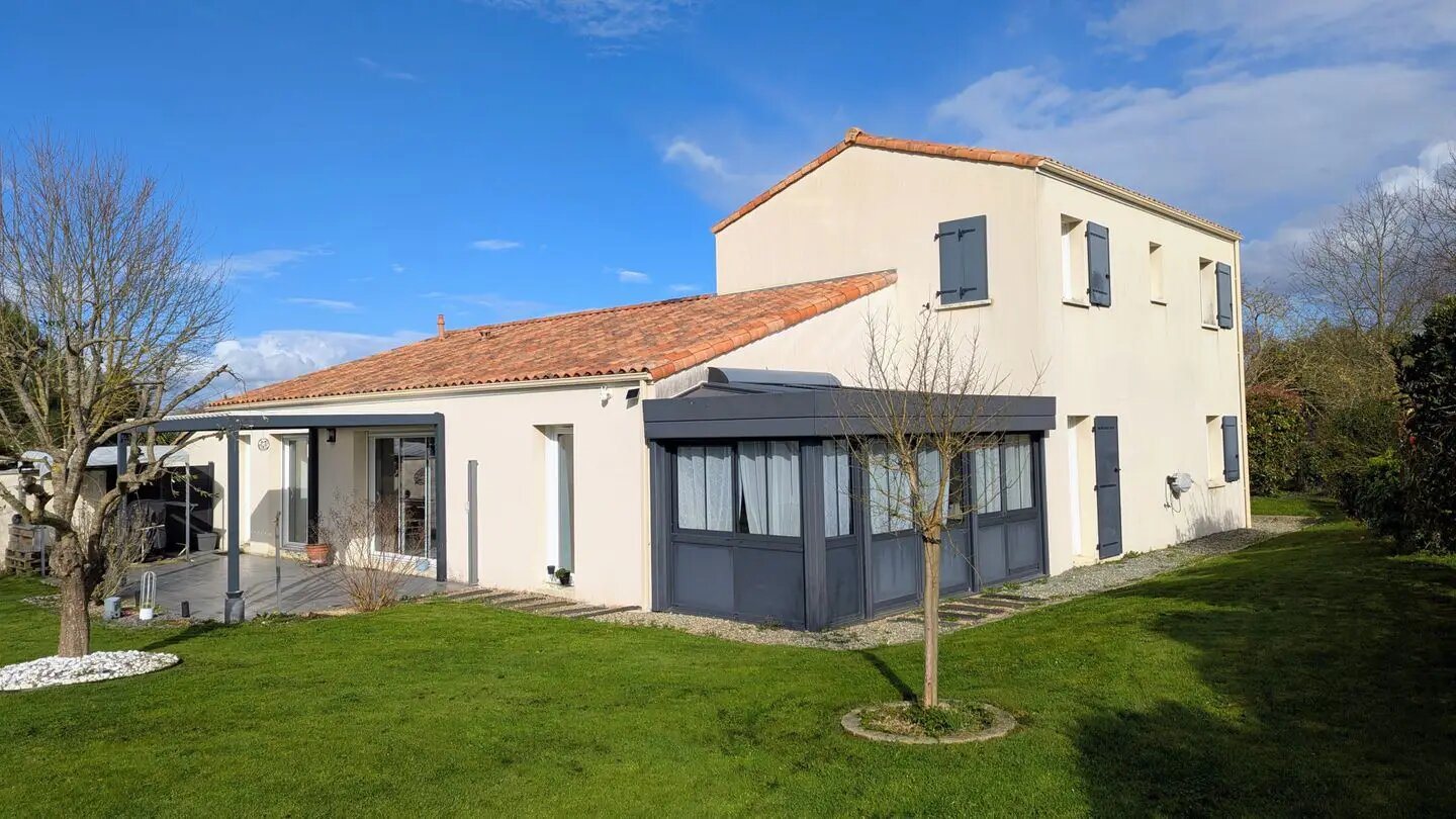 Maison à vendre, 156m², La Crèche