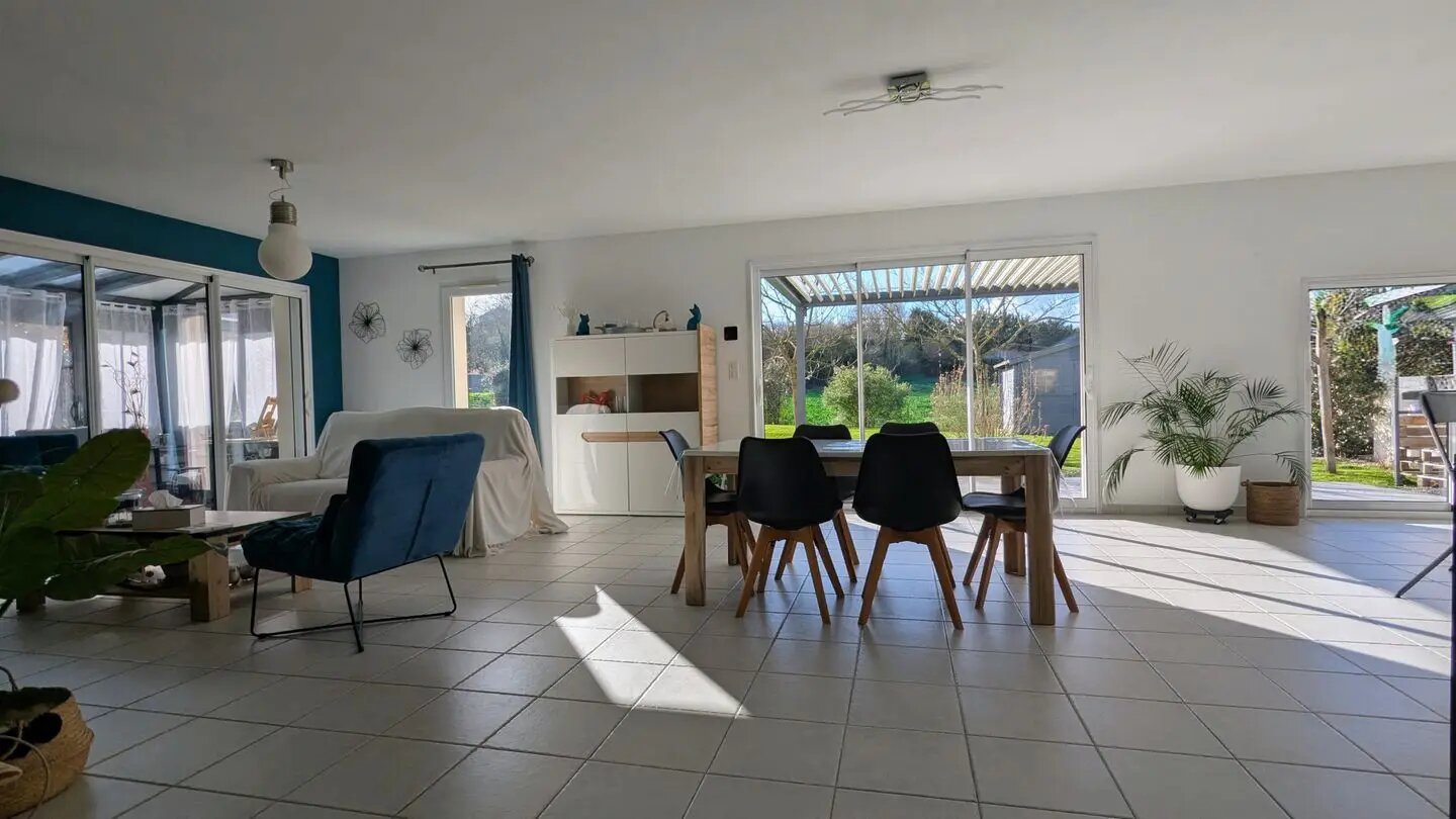 Maison à vendre, 156m², La Crèche