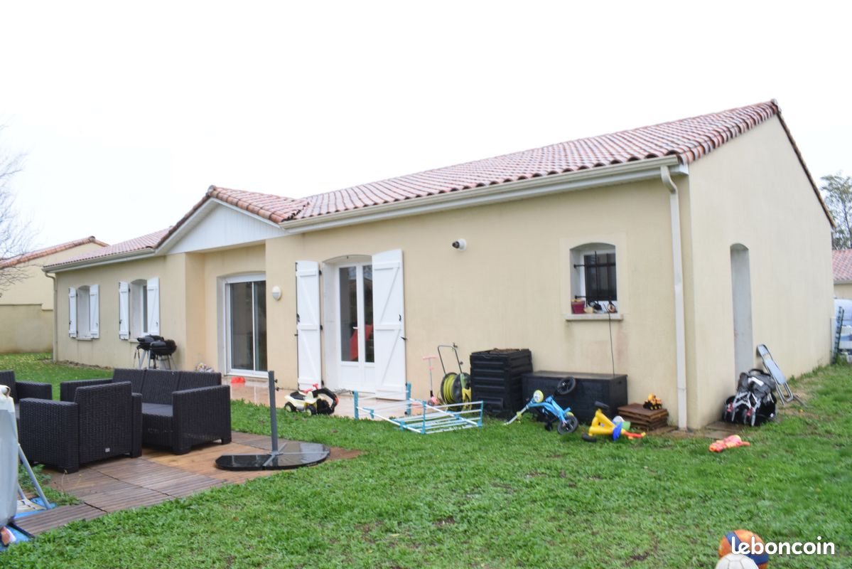 Maison à louer, 109m², Saint-Maixent-l'Ecole