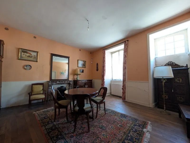 Maison à vendre, 212m², Uzerche