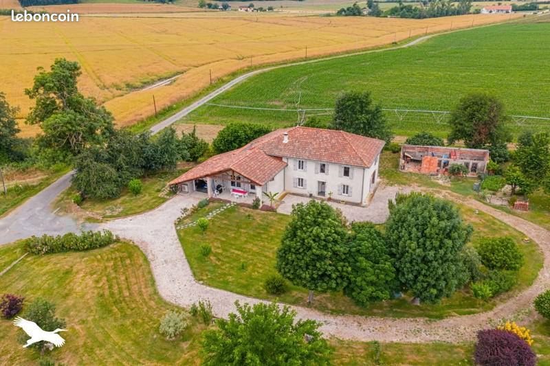 Maison à vendre, 266m², Mondavezan