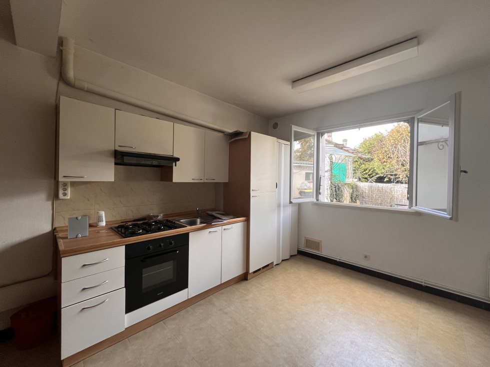 Appartement à louer, 1m², La Couronne