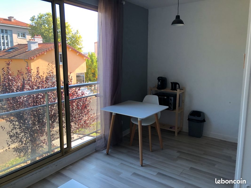 Appartement à louer, 24m², Issoire
