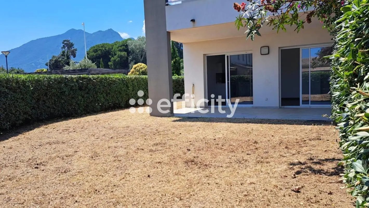 Appartement à vendre, 70m², Santa-Lucia-di-Moriani