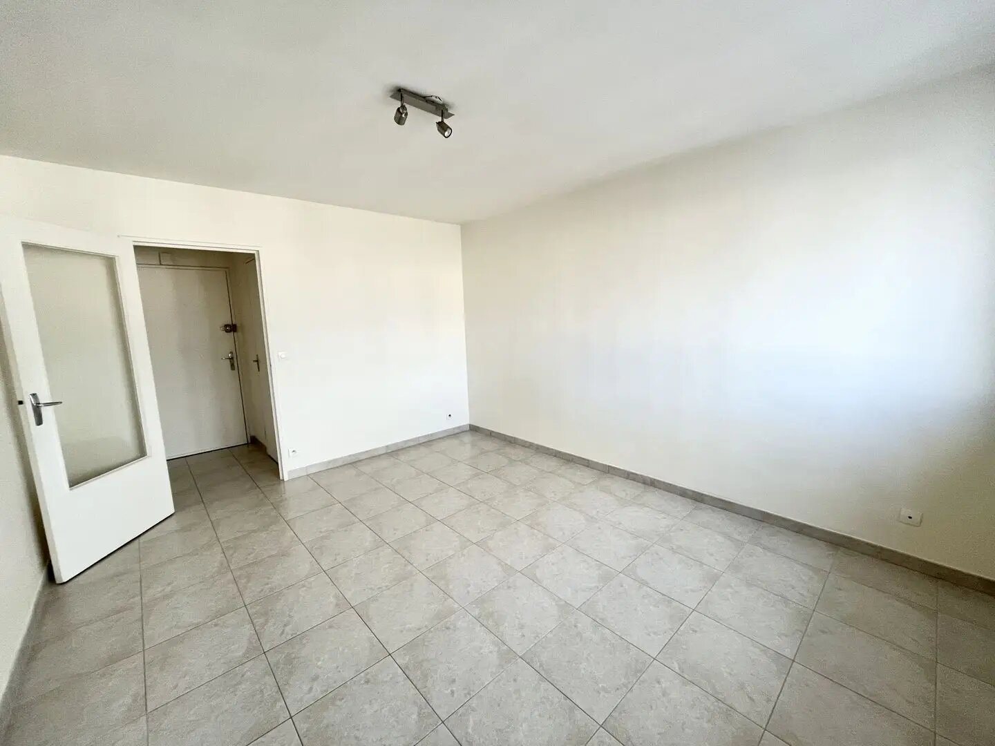 Appartement à louer, 24m², Puteaux
